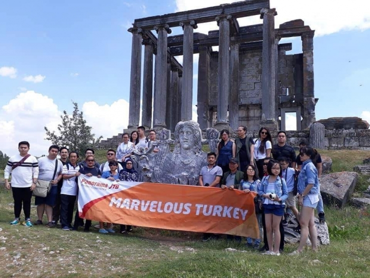 Aizonai Antik Kenti’ne Dünyanın Dört Bir Yanından Ziyaretçi Akını