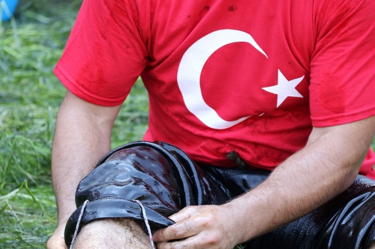 Er Meydanı’nda Başpehlivanlık İlk Tur Kura Çekimi Yapıldı