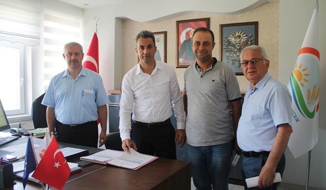 Genç Çiftçi Hibe Sözleşmeleri İmzalandı