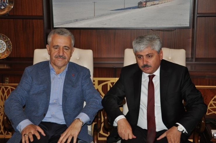 Ak Parti Kars Milletvekili Ahmet Arslan, “Türkiye Her Zamanki Gibi Emin Ellerde, Gelecek Hedeflediklerine De Emin Adımlarla Yürüyor”