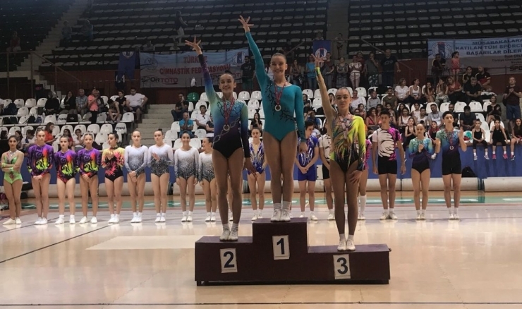 Manisa Büyükşehir’in Cimnastik Takımı Türkiye Şampiyonu Oldu