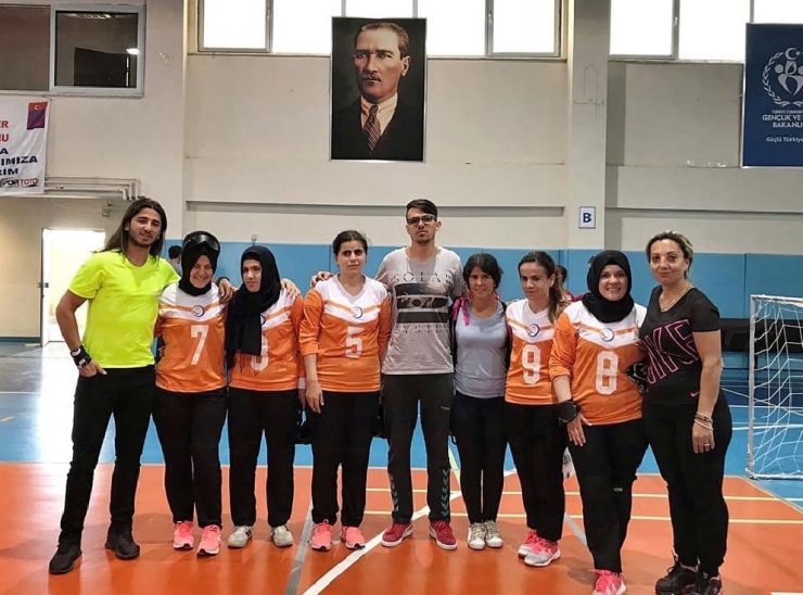 Muratpaşa’nın Desteğiyle Şampiyonluğa Yürüyorlar.