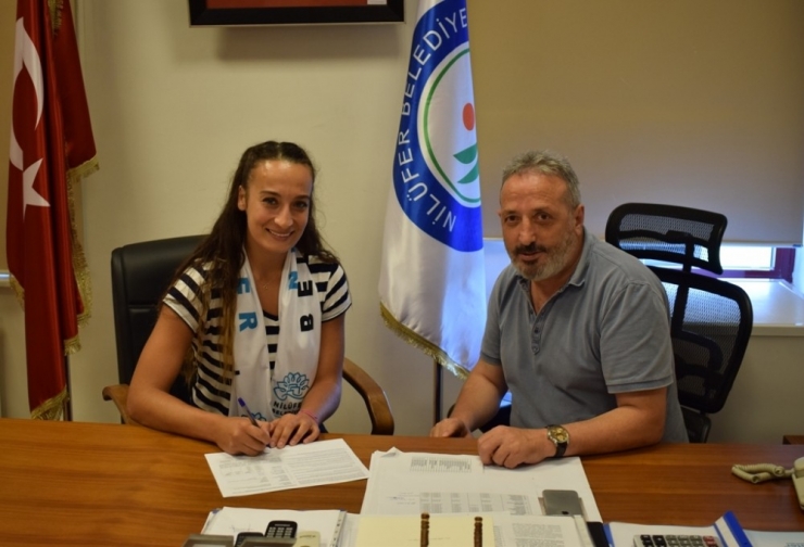 Nilüfer Belediyespor’da İki İmza Birden