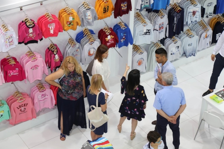 İstanbul Kids Fashion Fuarı’nda Uluslararası İş Bağlantıları Kuruluyor