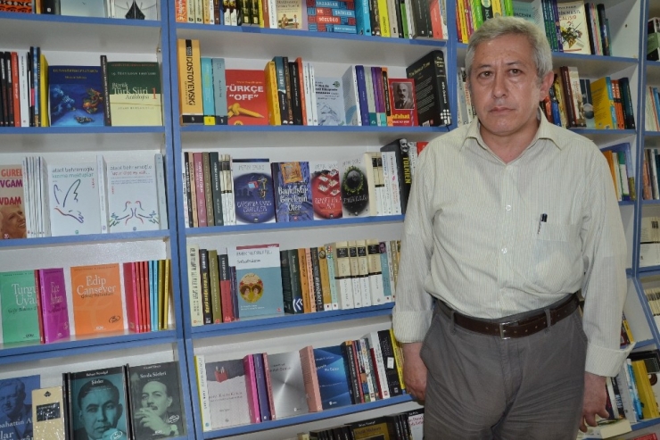 Ödüllü Bakkal Yazar