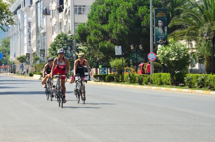 Ünye’de Triatlon Heyecanı