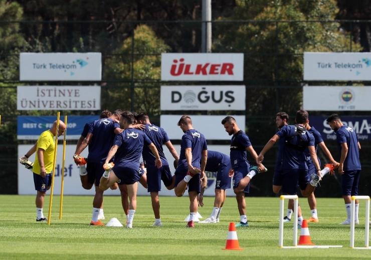 Fenerbahçe’de Hazırlıklar Sürüyor