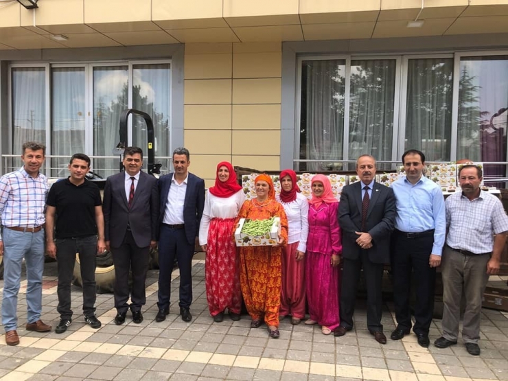 Pazaryeri’nde Tescilli Boncuk Fasulyesi Müzayede Etkinliği Düzenlendi