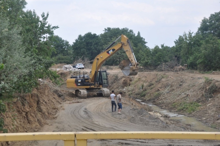 Seydişehir’de Akçay Deresi Kenarları Cazibe Alanı Olacak