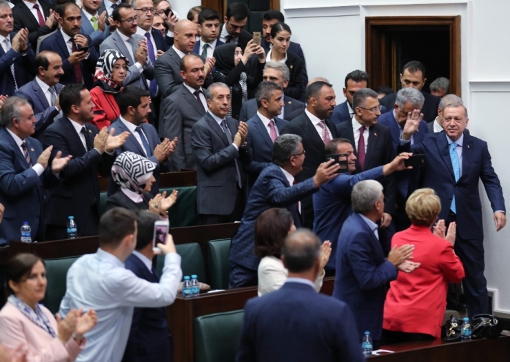 Cumhurbaşkanı Recep Tayyip Erdoğan: "Özil’in Takındığı Tavır Millidir. Gözlerinden Öpüyorum"