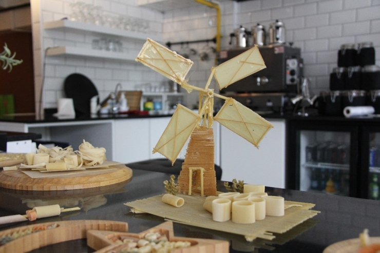 Makarna Tutkusunu Hobi Haline Dönüştürdü