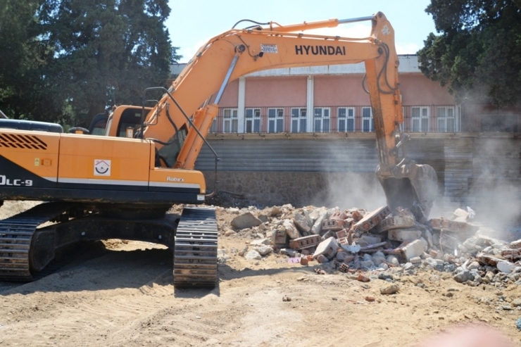 Meb’den Ayvalık’a Dev Yatırım
