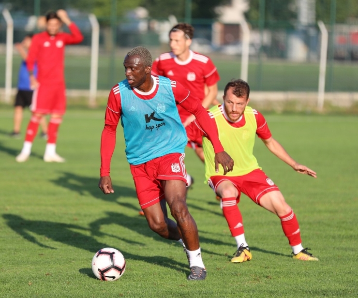 Demir Grup Sivasspor’da Yeni Sezon Hazırlıkları