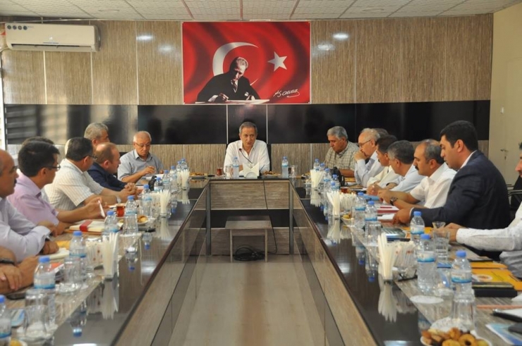 İl Milli Eğitim Müdürü Ekinci, "Bazı Veballer Tek Başına Taşınmaz, Omuz Vermelisiniz"