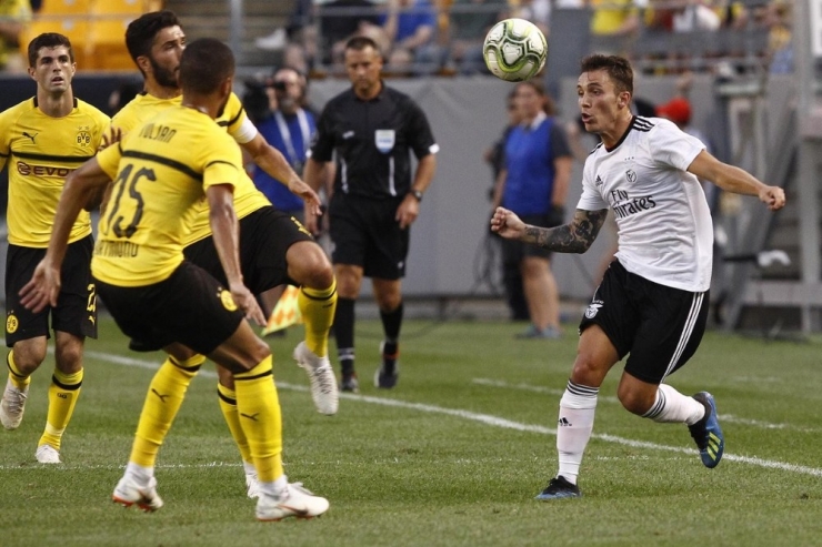 Fenerbahçe’nin Rakibi Benfica, Dortmund’u Penaltılarla Geçti