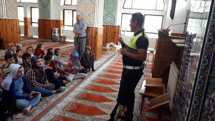 Daday’da Yaz Kur’an Kursu Öğrencilerine Trafik Eğitimi Verildi