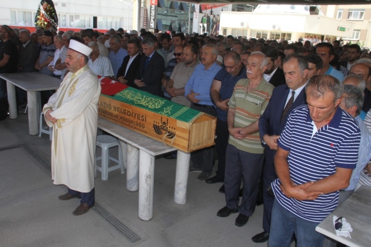 Vazgeçilmiyor’un Bestekarı Eroğlu Son Yolculuğuna Uğurlandı