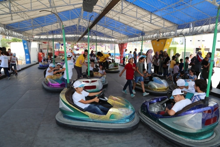 Niğde Belediyesinden Çocuklara Lunapark Eğlencesi