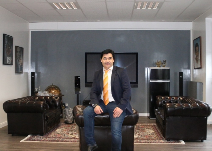 Erol Ceylan, Hamburg’da Hotel Açtı