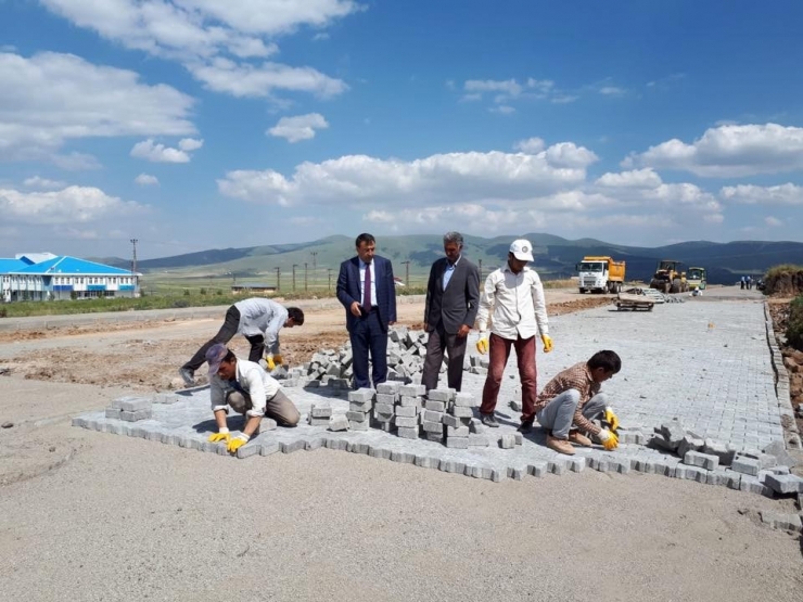 Sarıkamış Belediyesi Oteller Bölgesinin Çevre Düzenlemesini Yapıyor