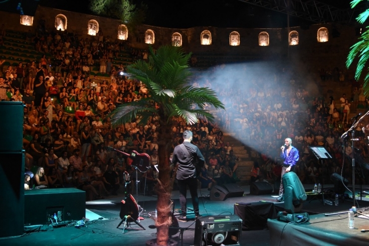 Ayvalık Mabel Matiz’i Bağrına Bastı