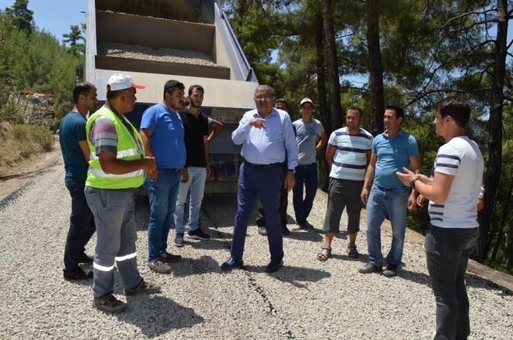 Manavgat Gaziler Mahalle Yolu Yenileniyor