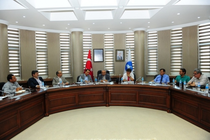 Van Yyü İran’daki Üniversiteler İle İşbirliğini Artırıyor