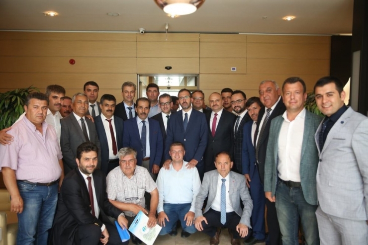 Ak Parti’li Mersinli Ve İlçe Başkanlarından Ankara Çıkarması