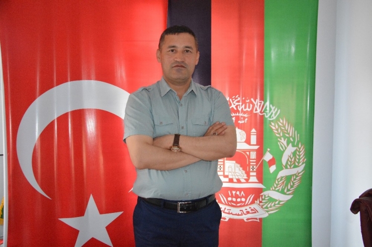 Gül’den Afgan Mültecilere "Can Tehlikeniz Yoksa Ülkenizi Terk Etmeyin" Çağrısı