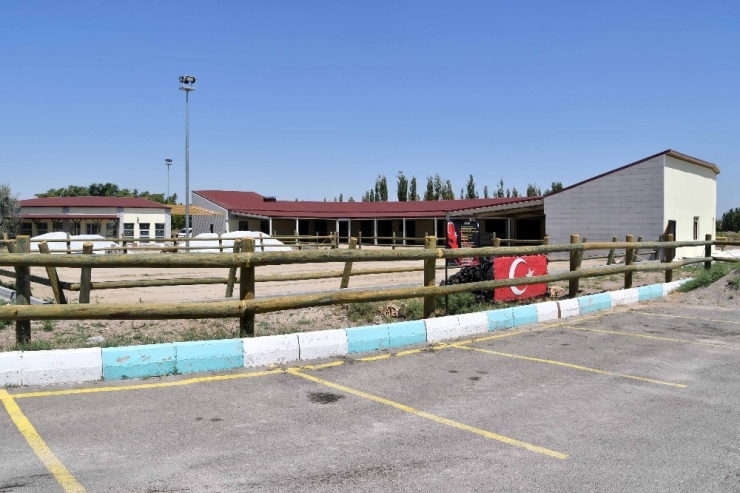 Aksaray’a At Binicilik Tesisi