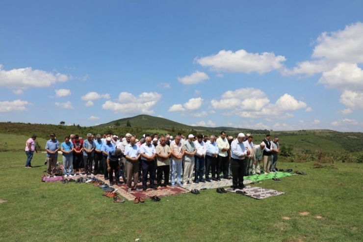 Körfez’de Hacet Bayramı Kutlandı