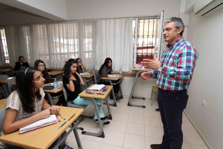 Üniversite Yolunda ‘Tercih’ Desteği