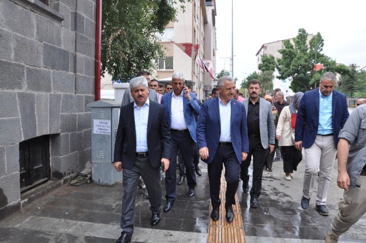 Ak Parti Kars Milletvekilleri Kültür Sanat Merkezi’ni Gezdi