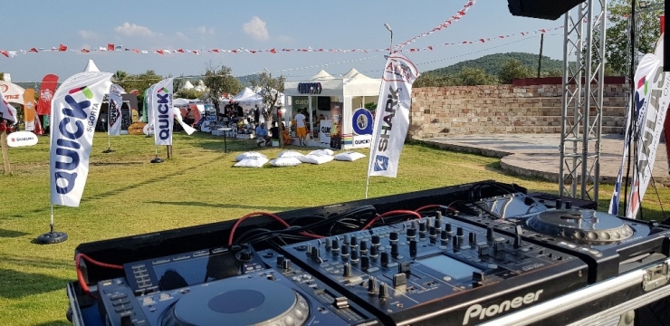 8. Balıkesir Uluslararası Motosiklet Festivali’nde Hediye Yağmuru