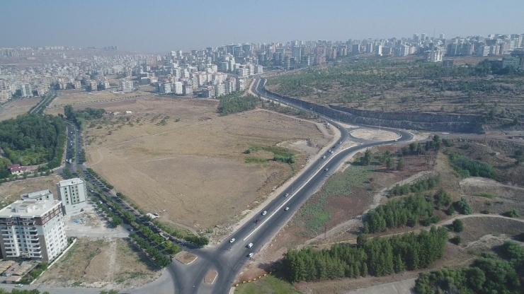 Şanlıurfa’da Yol Yapım Çalışmaları Sürüyor