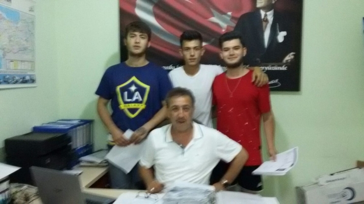 Futbol İl Temsilcisi Toku, Genç Futbolcularla Bir Araya Geldi