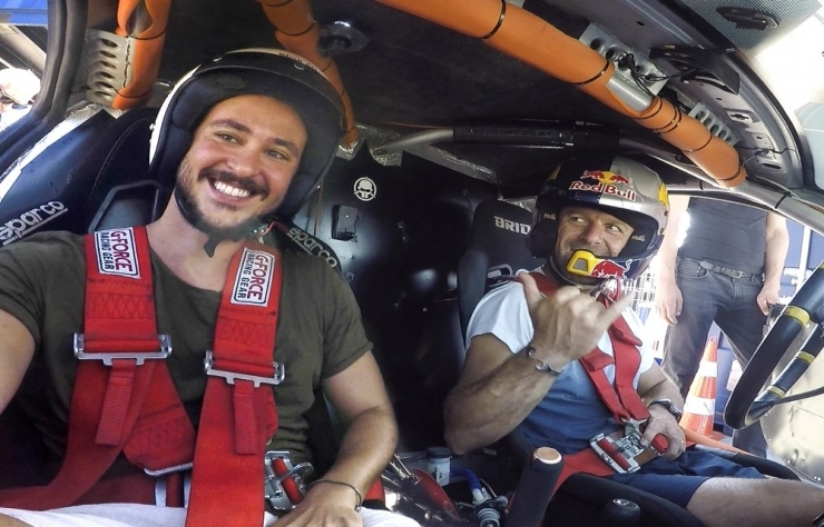 Pelin Akil’den Eşi Anıl Altan’a Tam Puan