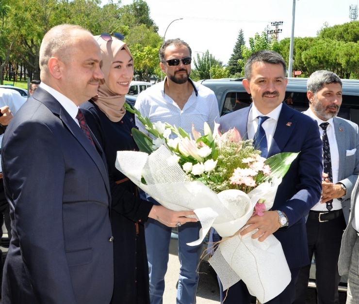 Bakan Pakdemirli’den ’Ekonomik Darbe’ Vurgusu