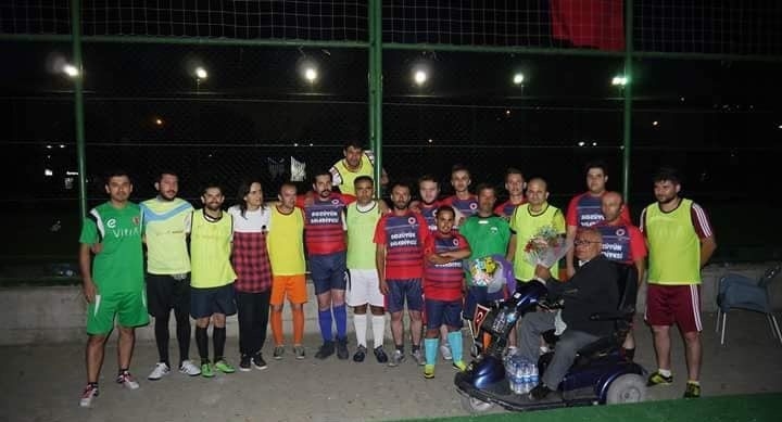 Fabrika Çalışanları İle Engelliler Dostluk Maçında Buluştu