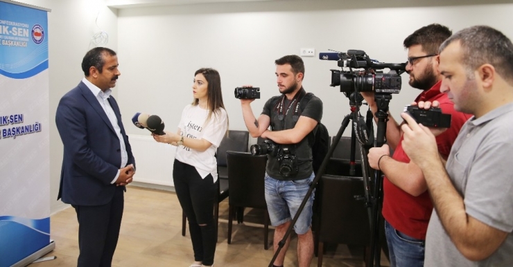 Memiş: "Açıklanan Ekonomik Politikayı Önemsiyor Ve Destekliyoruz”