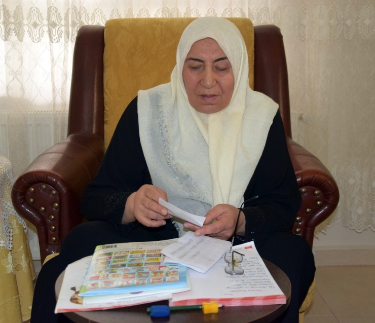 73 Yaşında Okuma Yazma Öğrenip Cumhurbaşkanına Teşekkür Mektubu Yazdı