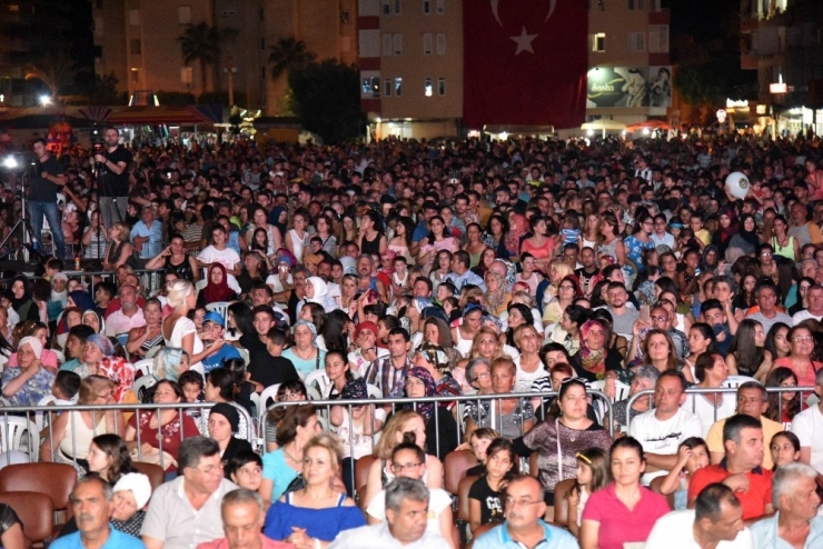 Alanya’da Mahmutlar Şairler Parkı Açıldı