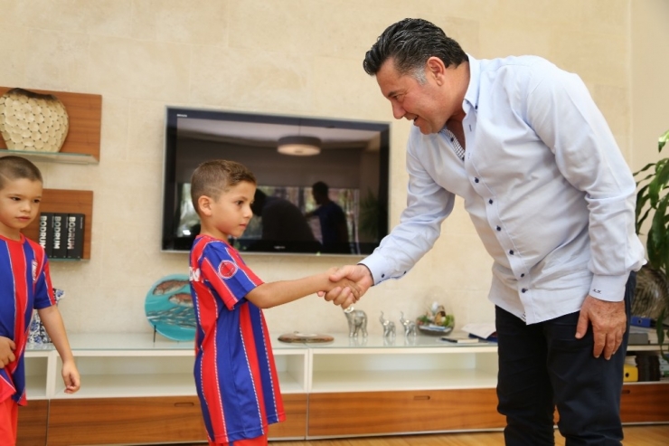 Minik Sporculardan Başkan Kocadon’a Ziyaret