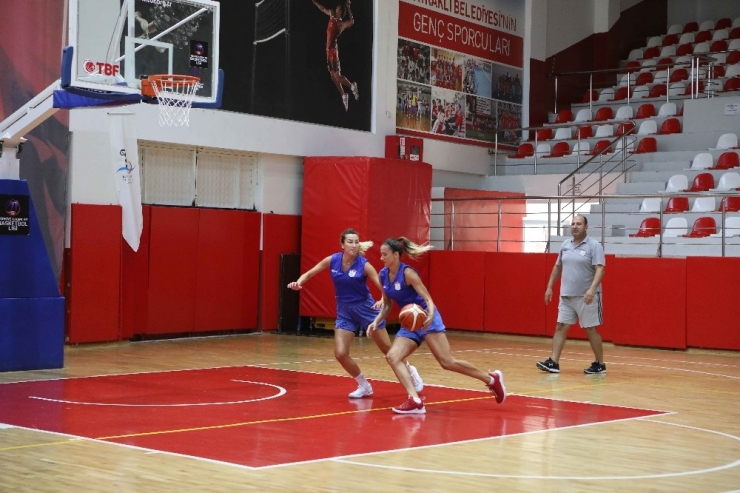 “Bayraklı’nın Perileri” Yeni Sezona Hazırlanıyor