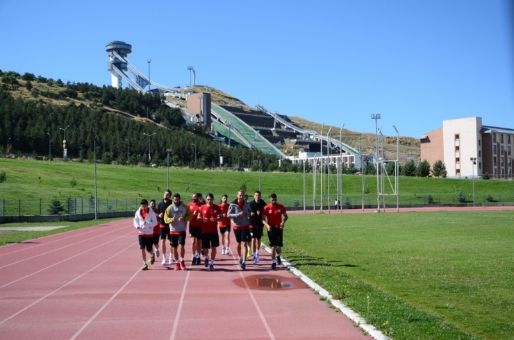 Palandöken Belediyesi Voleybol Takımı Yeni Sezon Hazırlıklarını Sürdürüyor