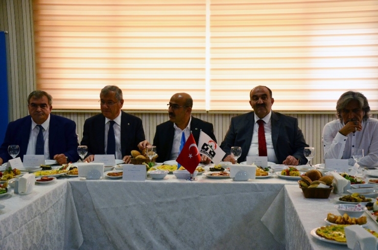 Uzunkaya: “Dolardaki Yükseliş, Aldığımız Ve Alacağımız Mesafeyi Durduramayacaktır”