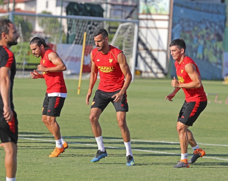 Göztepeli Traore, "Var’a Adapte Olmalıyız"