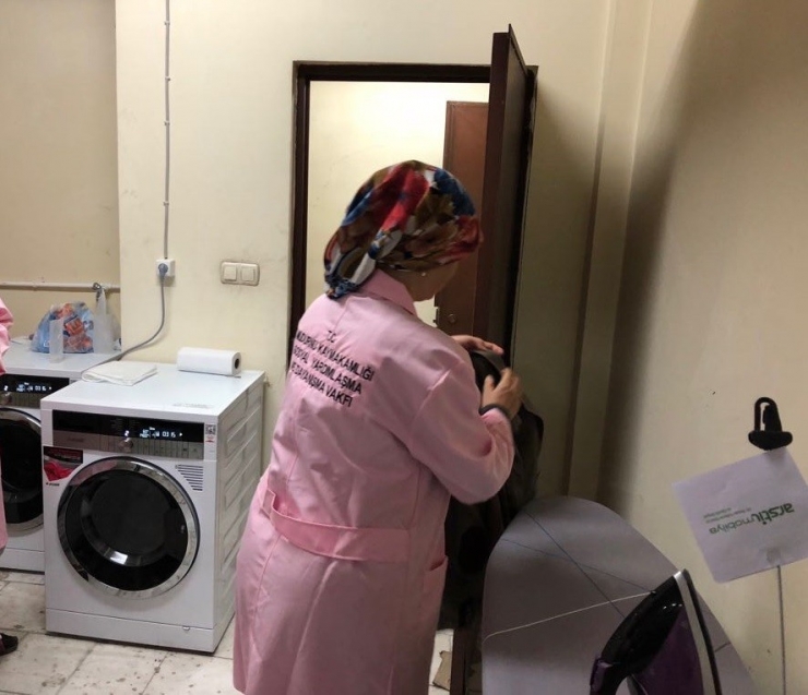 Bu Proje İle Yalnızların Yüzü Güldü