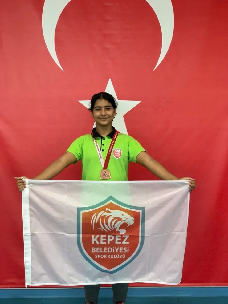 Kepez Güreşte Türkiye 3’cüsü Oldu
