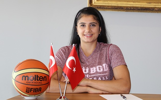 Hatay Büyükşehir Merve Aydın’la Sözleşme Yeniledi